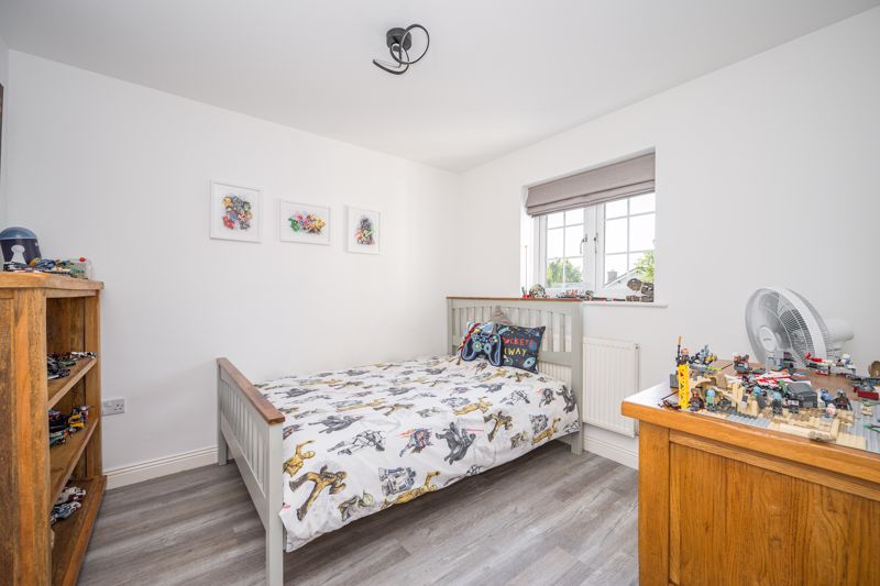 Bedroom- click for photo gallery